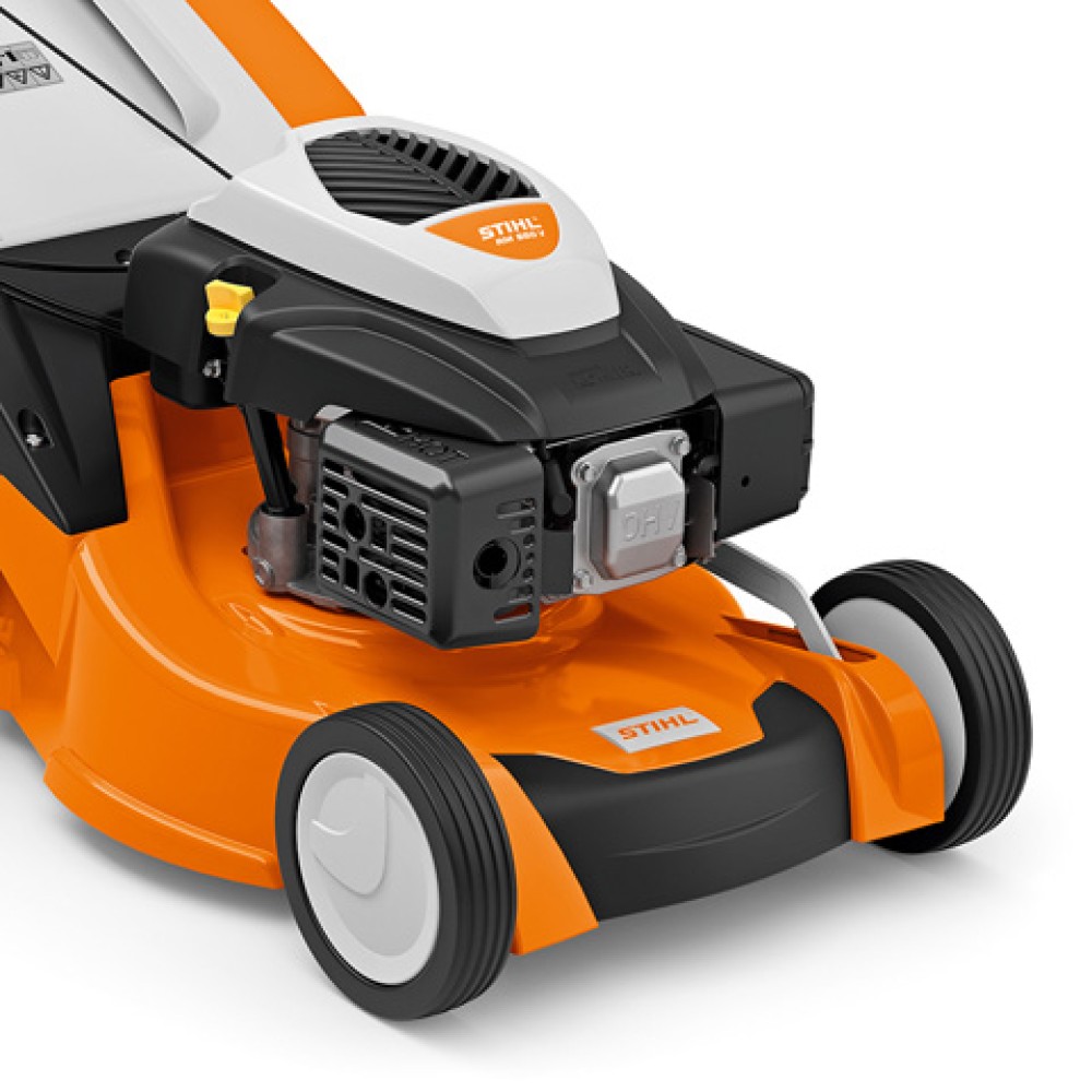 Μηχανή γκαζόν βενζίνης RM 650 V