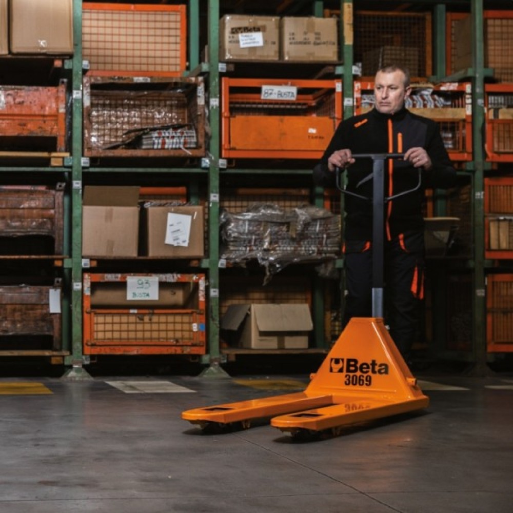 Χειροκίνητο παλετοφόρο 3069